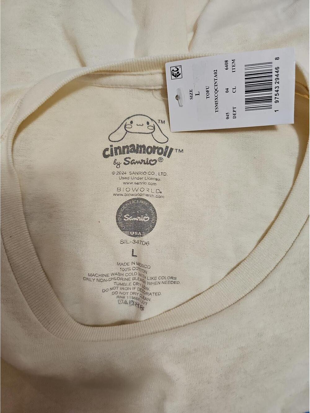 Sanrio cinnamoroll graphic TShirt Size L - Picture 4 of 4